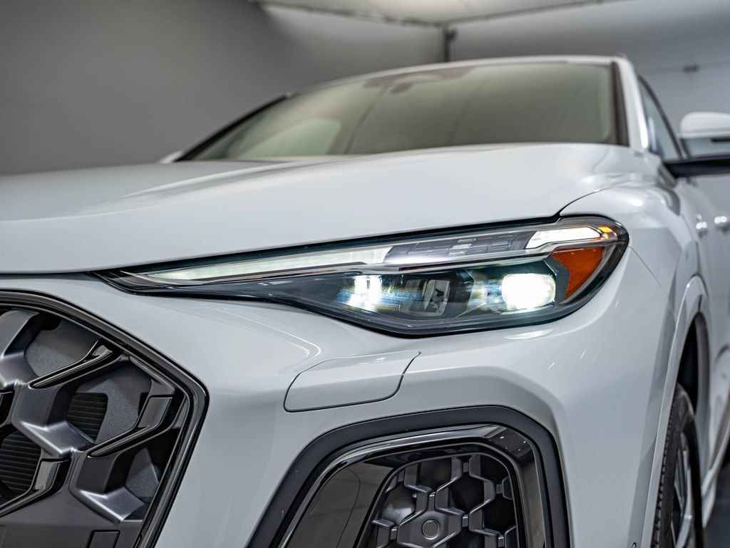 New 2026 Audi Q5 Premium Plus AWD/4WD image 12