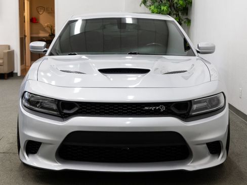Used 2019 Dodge Charger SRT Hellcat w/ Harman/Kardon Audio Group RWD image 12
