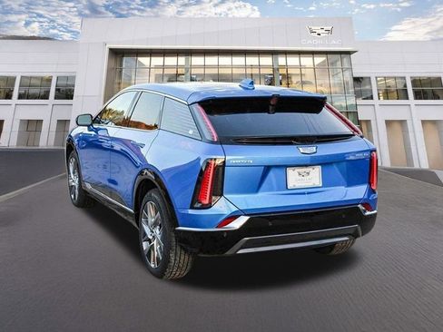 Used 2026 Cadillac Optiq Luxury 2 image 6