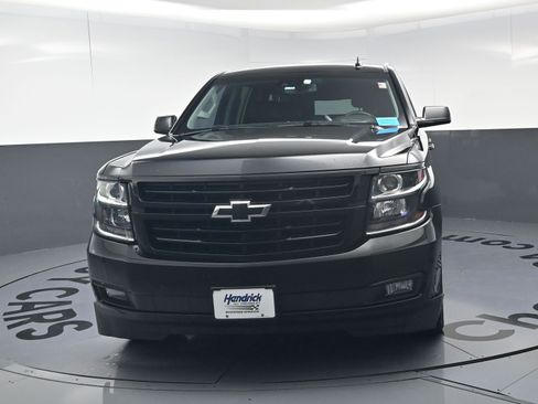 Used 2019 Chevrolet Suburban Premier AWD/4WD image 5