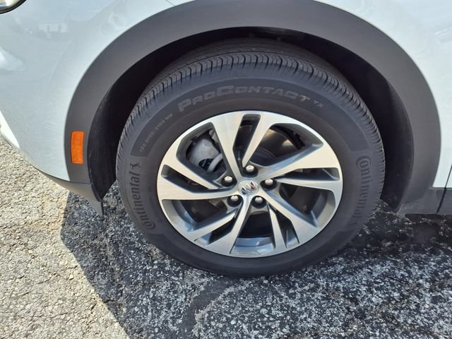 Used 2023 Buick Envision Essence FWD image 39