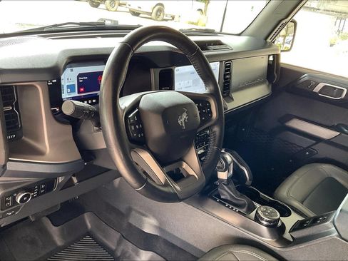 Used 2023 Ford Bronco Outer Banks AWD/4WD image 15