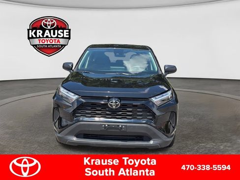Used 2025 Toyota RAV4 LE AWD/4WD image 2