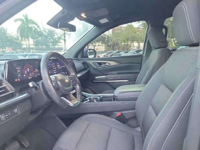 Used 2024 Chevrolet Traverse LT FWD image 11