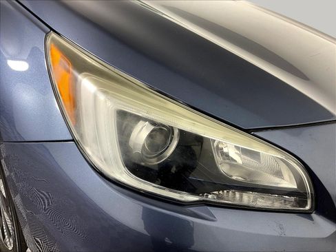 Used 2017 Subaru Outback 3.6R Limited AWD/4WD image 31