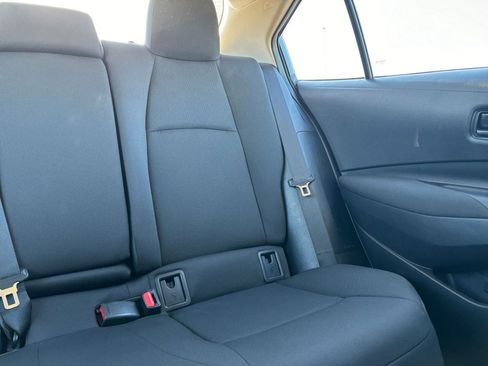 Used 2025 Toyota Corolla LE image 36