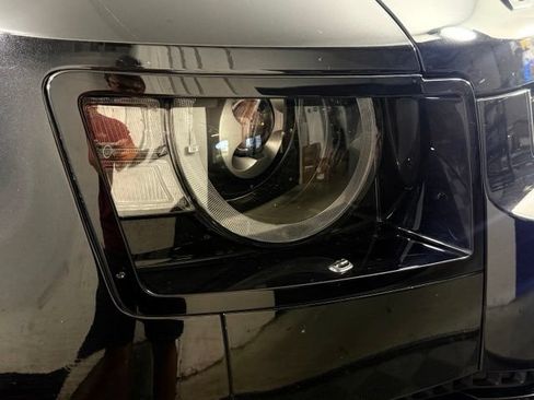 Used 2024 Land Rover Defender 90 V8 AWD/4WD image 12