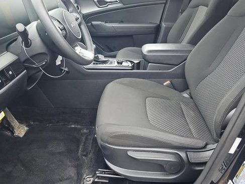 Used 2024 Kia Sportage LX image 18