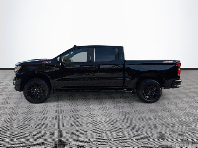 Used 2025 Chevrolet Silverado 1500 LT Trail Boss w/ Convenience Package II AWD/4WD image 3