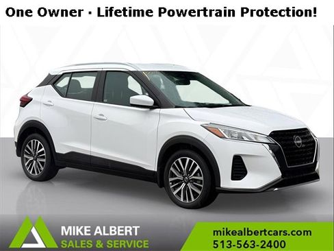 Used 2022 Nissan Kicks SV image 1