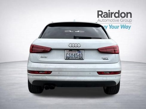 Used 2018 Audi Q3 2.0T Premium Plus w/ Premium Plus Package AWD/4WD image 6