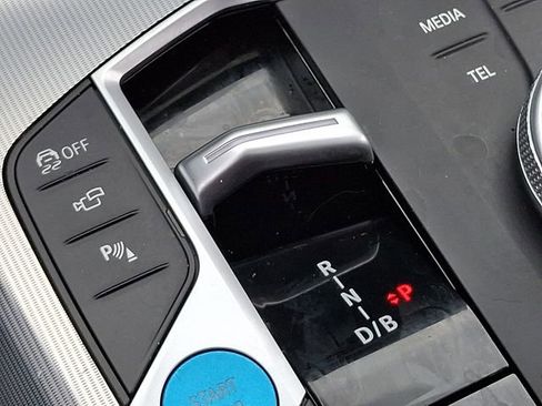 Used 2023 BMW i4 eDrive35 w/ Premium Package image 19