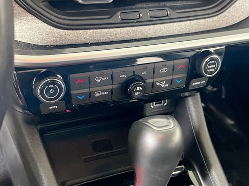 Used 2022 Jeep Compass Latitude w/ Convenience Group image 15