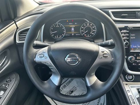 Used 2018 Nissan Murano S FWD image 11