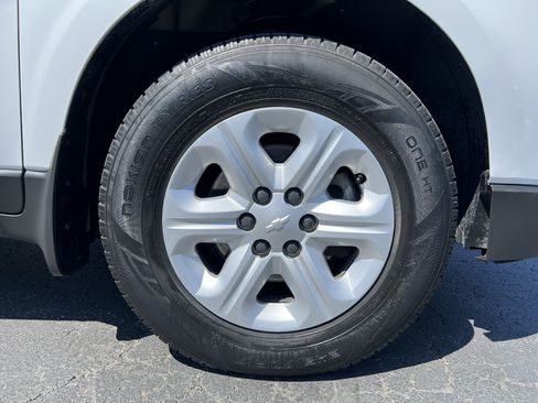 Used 2017 Chevrolet Traverse LS AWD/4WD image 10