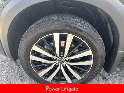 Certified 2025 Nissan Pathfinder Platinum image 10