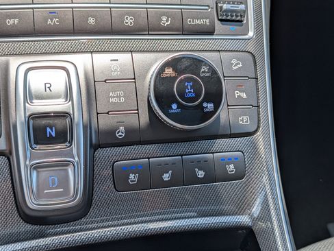 Certified 2023 Hyundai Santa Fe Limited AWD/4WD image 28