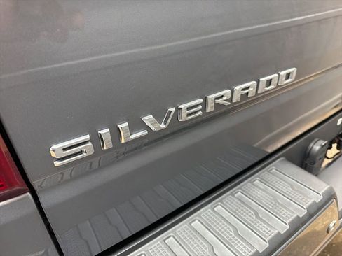 Used 2021 Chevrolet Silverado 1500 High Country image 23