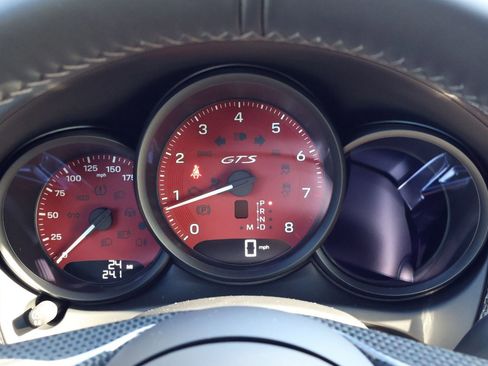 New 2026 Porsche Macan GTS image 16