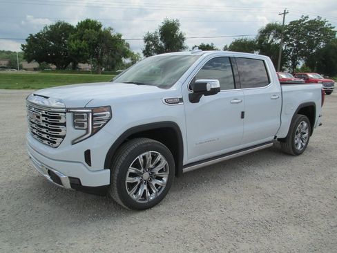 New 2026 GMC Sierra 1500 Denali AWD/4WD image 12