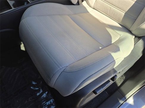 Used 2022 Honda CR-V EX image 11