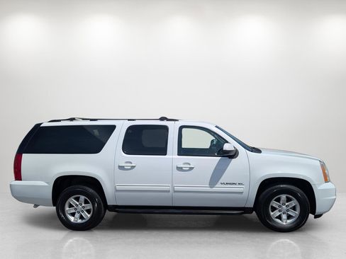 Used 2012 GMC Yukon XL SLE image 4