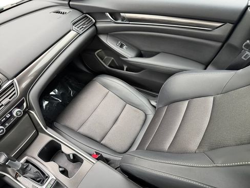Used 2020 Honda Accord Sport image 17