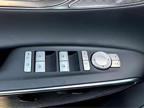 New 2026 Genesis GV70 2.5T image 26