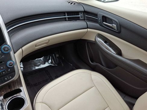 Used 2014 Chevrolet Malibu LT FWD image 20