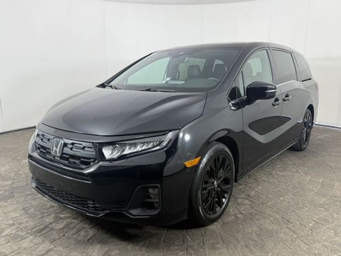 Used 2025 Honda Odyssey Sport-L image 3
