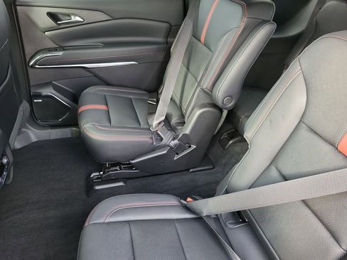 New 2026 Chevrolet Traverse RS FWD image 32