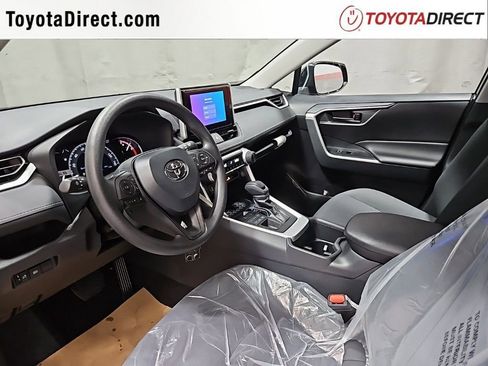 New 2025 Toyota RAV4 LE image 10