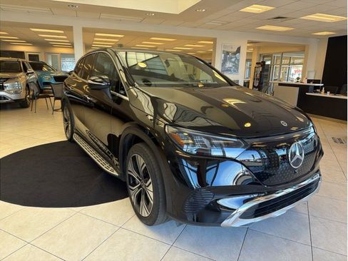 Used 2023 Mercedes-Benz EQE 350+ SUV image 3