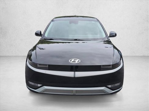 Certified 2024 Hyundai Ioniq 5 SEL RWD image 2