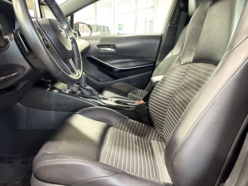 Used 2020 Toyota Corolla XSE image 11