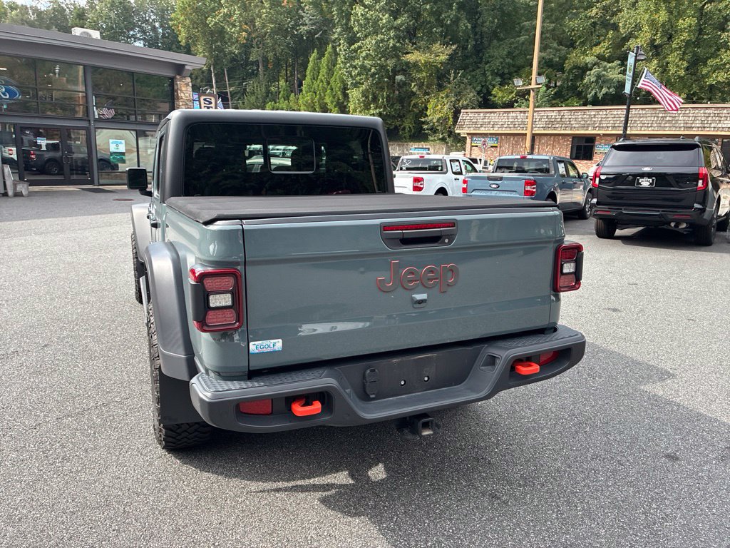 Used 2024 Jeep Gladiator Mojave w/ Technology Group AWD/4WD image 15