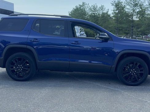 Used 2023 GMC Acadia SLE w/ Driver Convenience Package AWD/4WD image 4