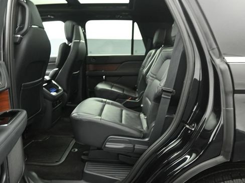 Certified 2023 Lincoln Navigator Reserve AWD/4WD image 22