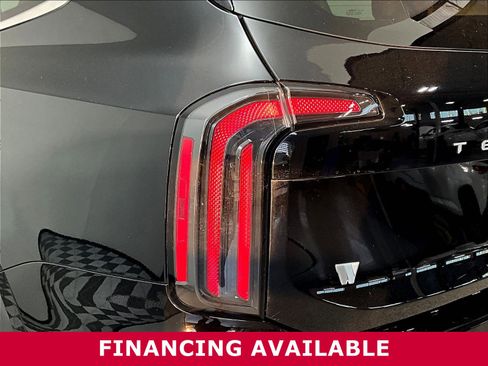 Used 2024 Kia Telluride EX w/ EX Captain's Chair Package FWD image 22
