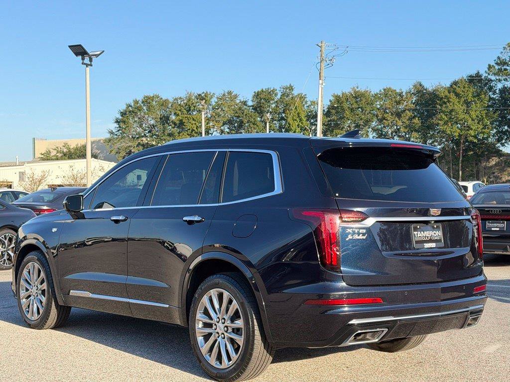 Used 2021 Cadillac XT6 Premium Luxury FWD image 7