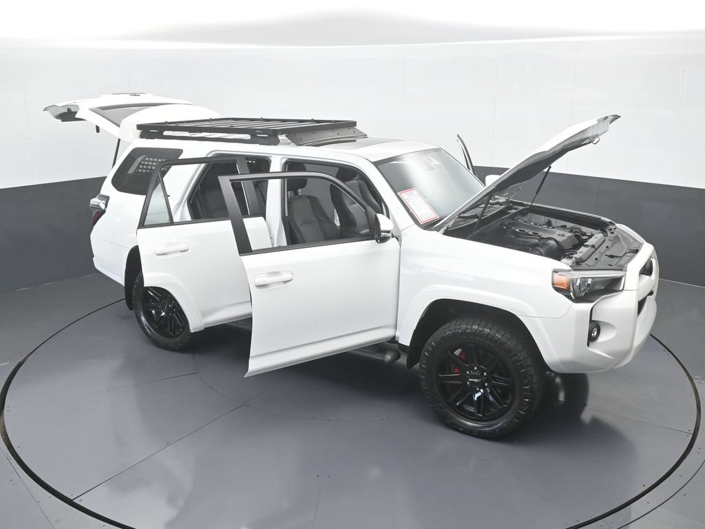 Used 2024 Toyota 4Runner SR5 Premium w/ Moonroof Package AWD/4WD image 71