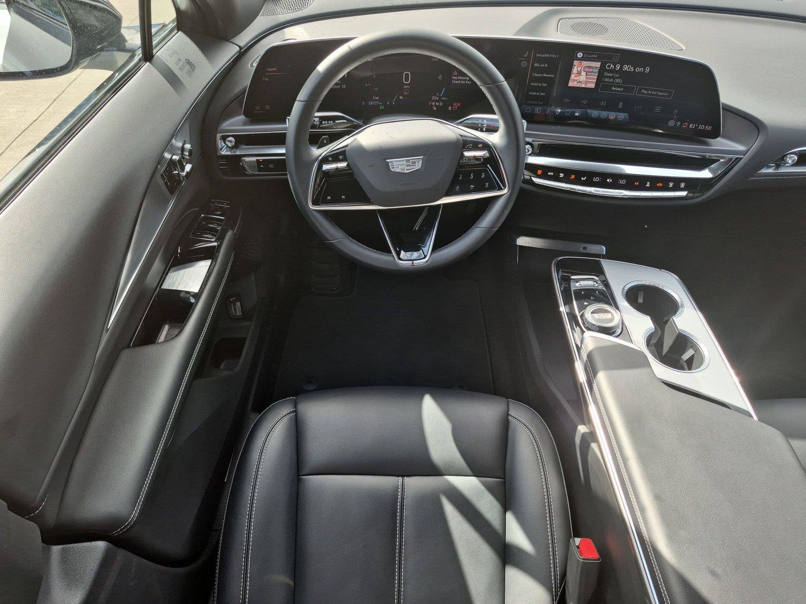 Used 2024 Cadillac Lyriq Tech AWD/4WD image 14