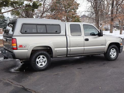 Used 2000 Chevrolet Silverado 1500 LS image 4