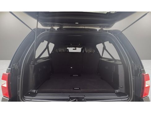 Used 2017 Ford Expedition EL Limited image 16