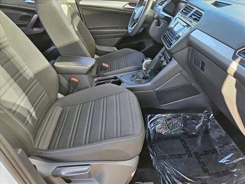 Used 2022 Volkswagen Tiguan S FWD image 28