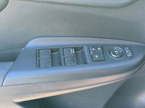 Used 2019 Honda Fit LX image 6