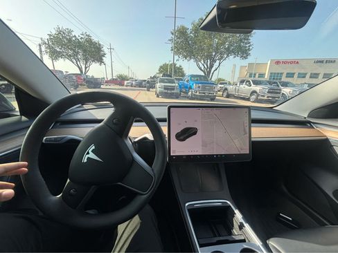 Used 2021 Tesla Model 3 Performance AWD/4WD image 7