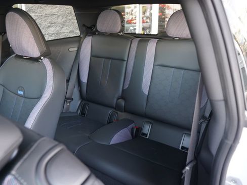 New 2026 MINI Cooper 2-Door Hardtop FWD image 8