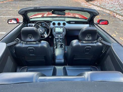 Used 2016 Ford Mustang Premium image 42