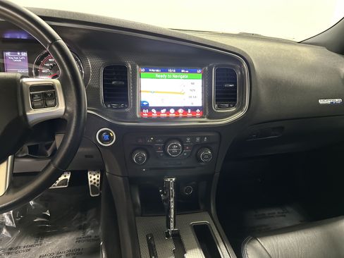 Used 2011 Dodge Charger R/T RWD image 30